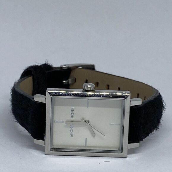 Michael Kors Harway MK2599 Women's Black Leather Analog Dial Quartz Watch MP862 - Picture 7 of 12